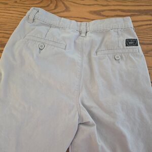 Men's Vans Casual shorts with flt front button & zip closure Size 28 Cream/Beige
